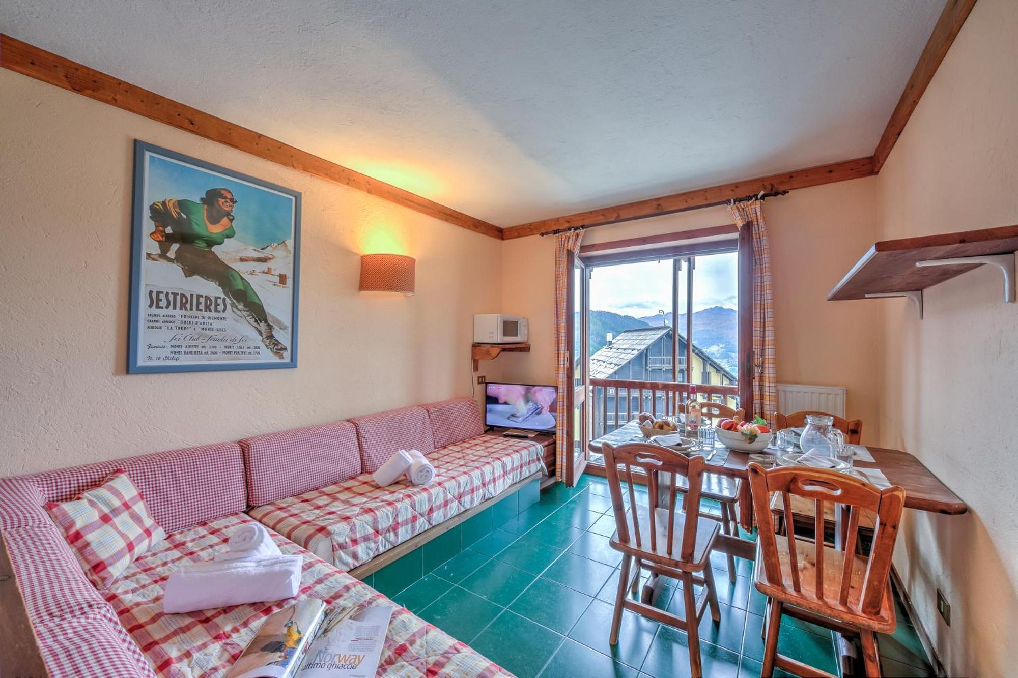 Grange Hike & Ski Sestriere Apartments - Happy.Rentals Room photo
